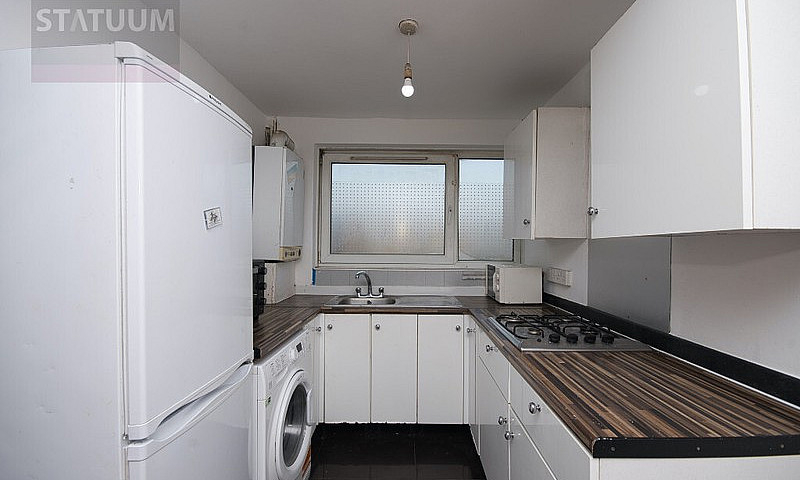 Newly Refurbished 4 ...