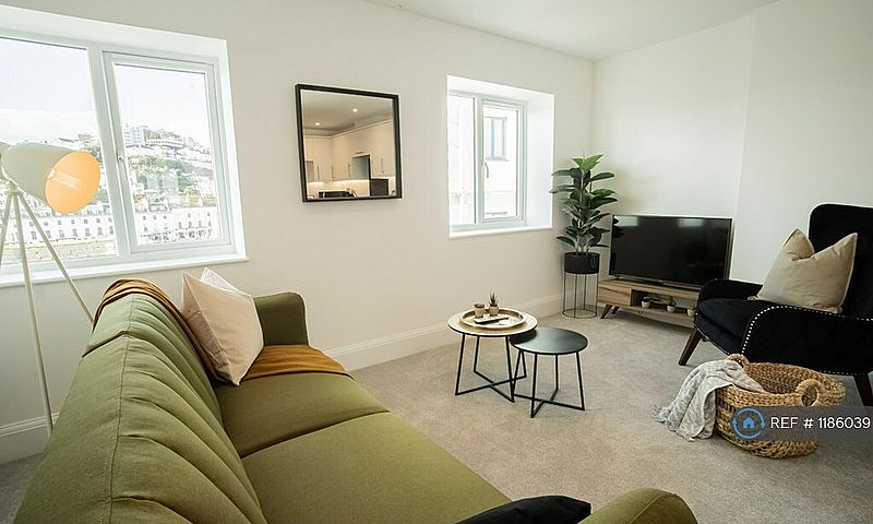 1 Bedroom Flat In Pa...