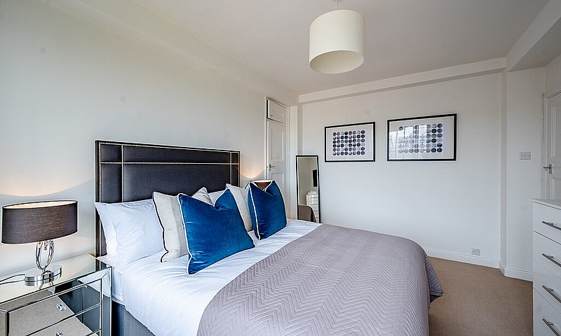 1 Bedroom Flat In Hi...