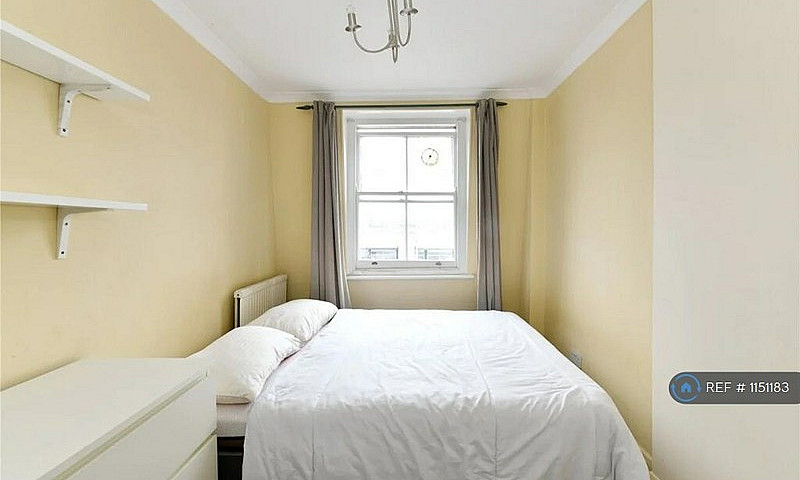 2 Bedroom Flat In No...
