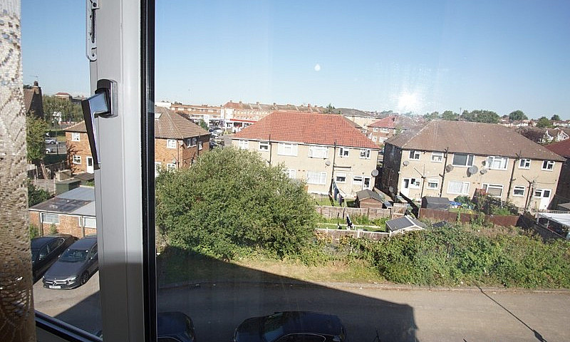 Beautiful 3 Bedroom ...