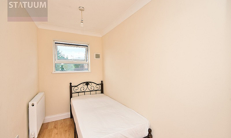 Stunning 2 Bed Apart...