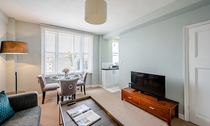 1 Bedroom Flat In Hi...