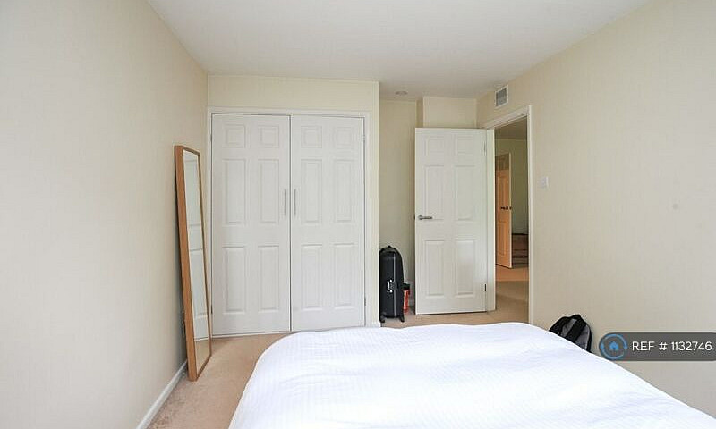 1 Bedroom Flat In Co...