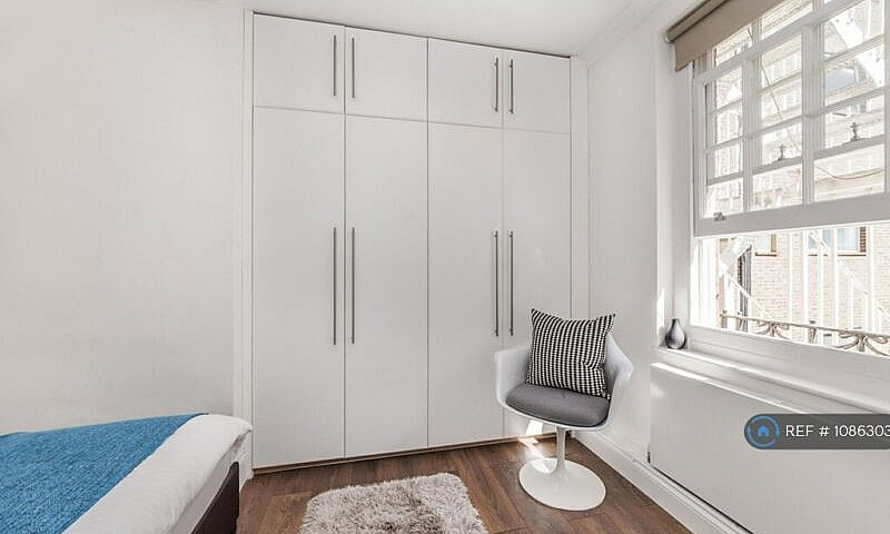 1 Bedroom Flat In Ma...