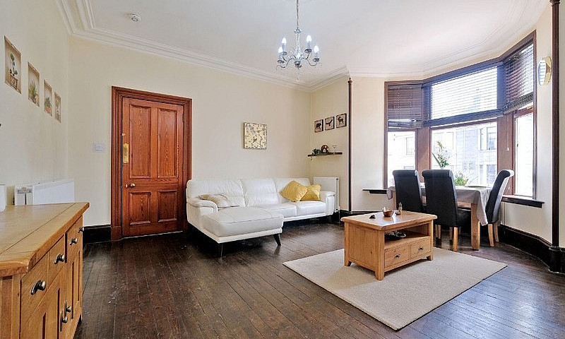 Large 2 Bedroomed Pe...