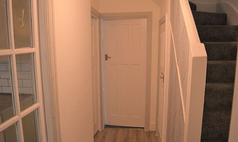 Double Room Availabl...