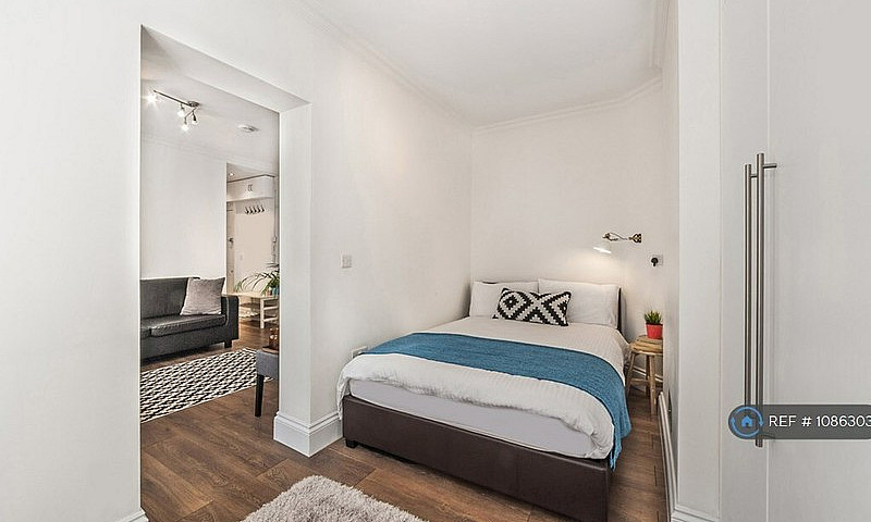 1 Bedroom Flat In Ma...