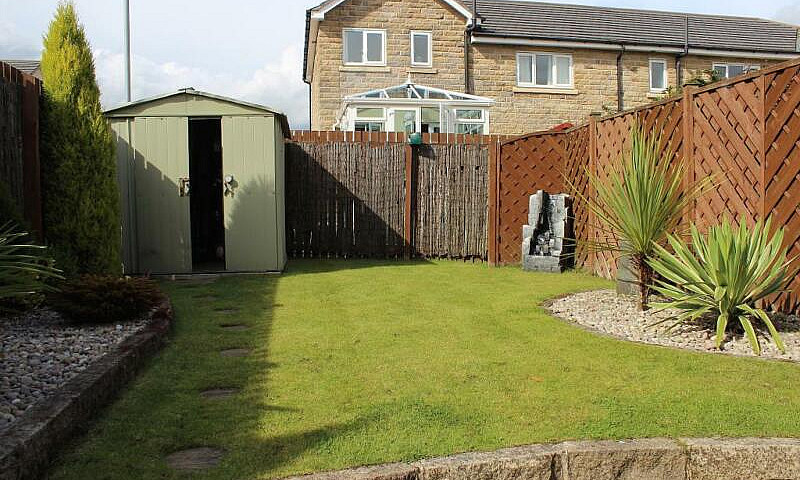2 Bedroom House In B...