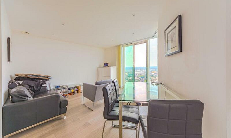 1 Bedroom Flat In Pi...