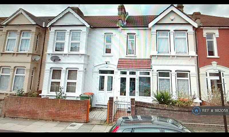 4 Bedroom House In R...