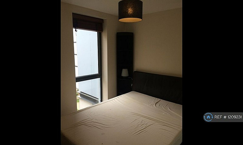 1 Bedroom Flat In Co...