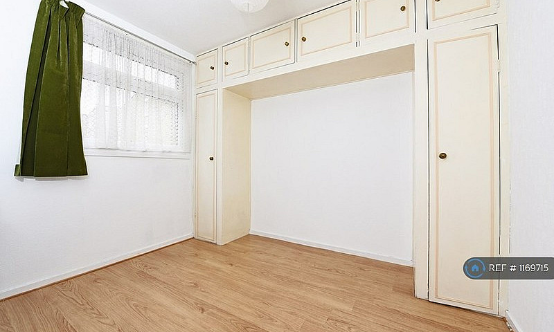 4 Bedroom House In C...
