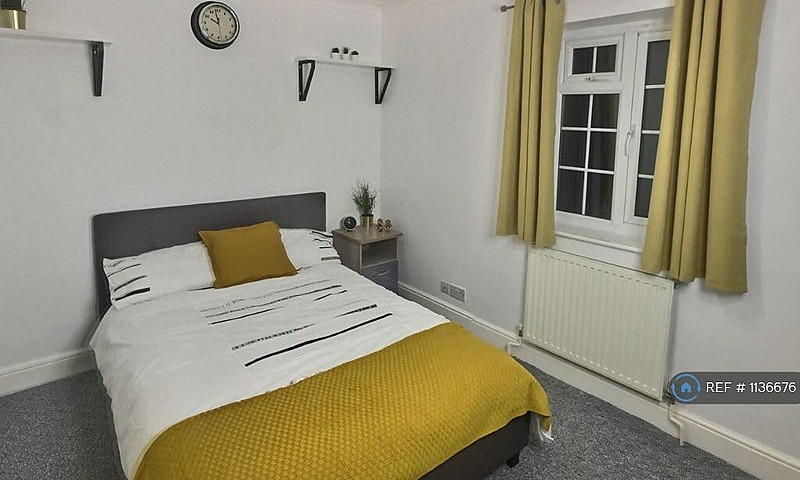 1 Bedroom In Mill Ro...