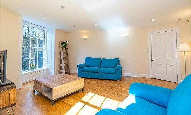 Amazing 2 Bedrooms ...