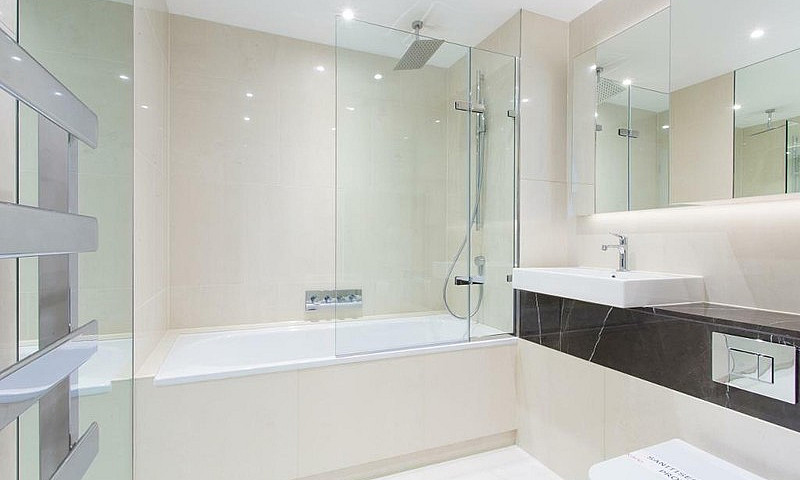 1 Bedroom Flat In Sa...