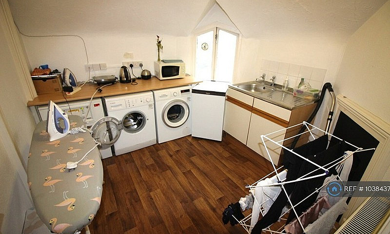 1 Bedroom In Lee Hig...