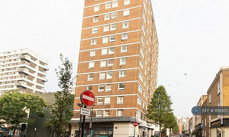 2 Bedroom Flat In Ha...