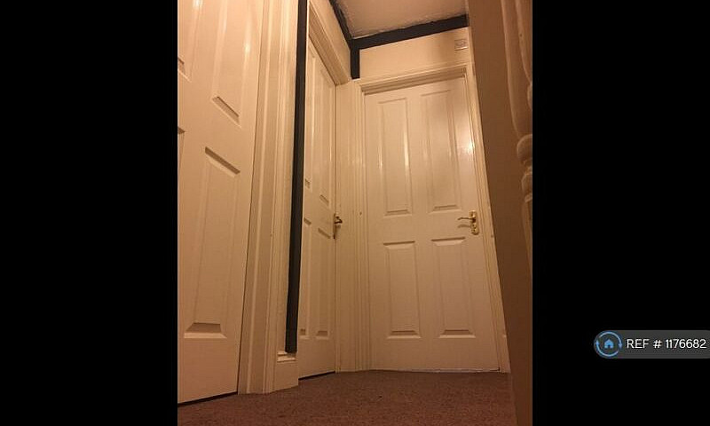 1 Bedroom In Mill Ro...