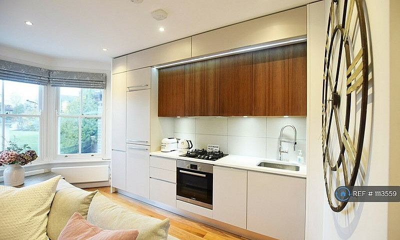 1 Bedroom Flat In Hi...