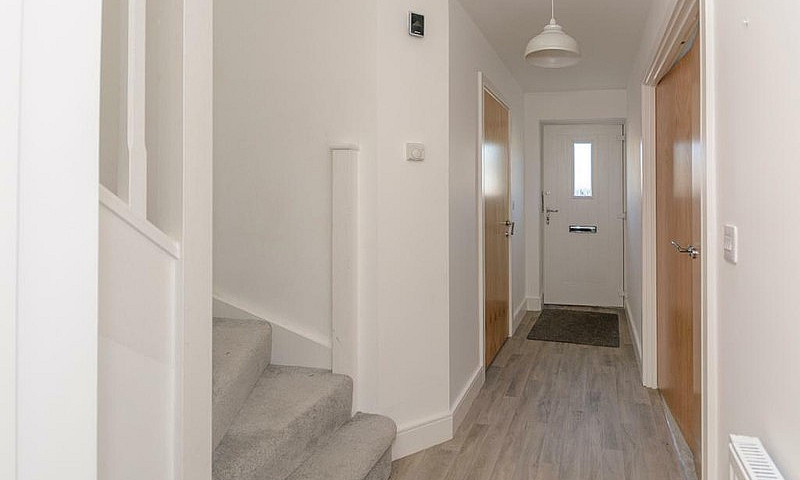 3 Bedroom House In C...