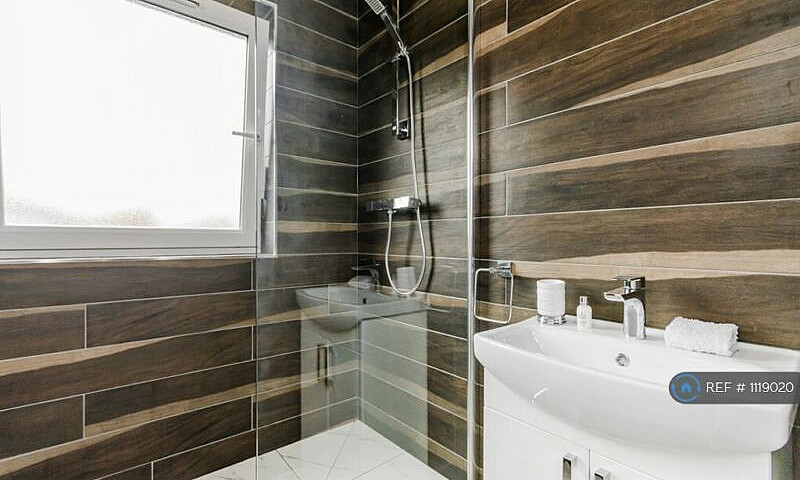 1 Bedroom In Crefeld...
