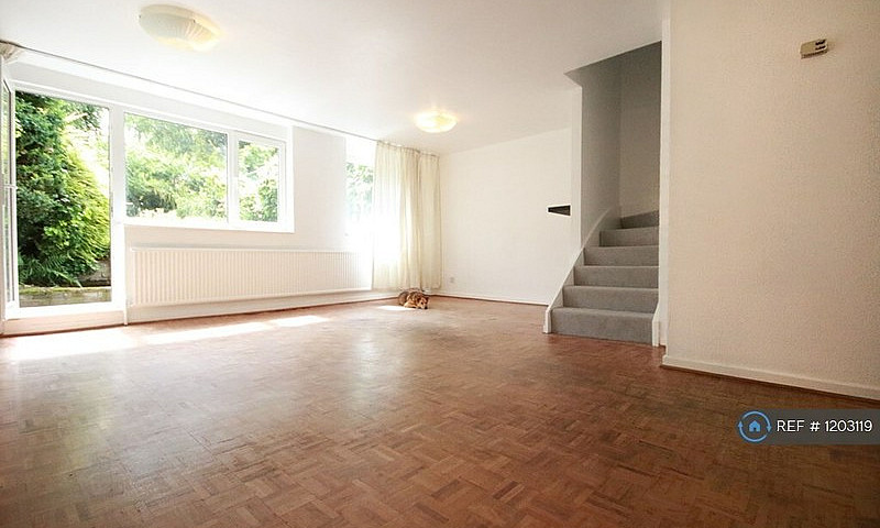4 Bedroom House In L...