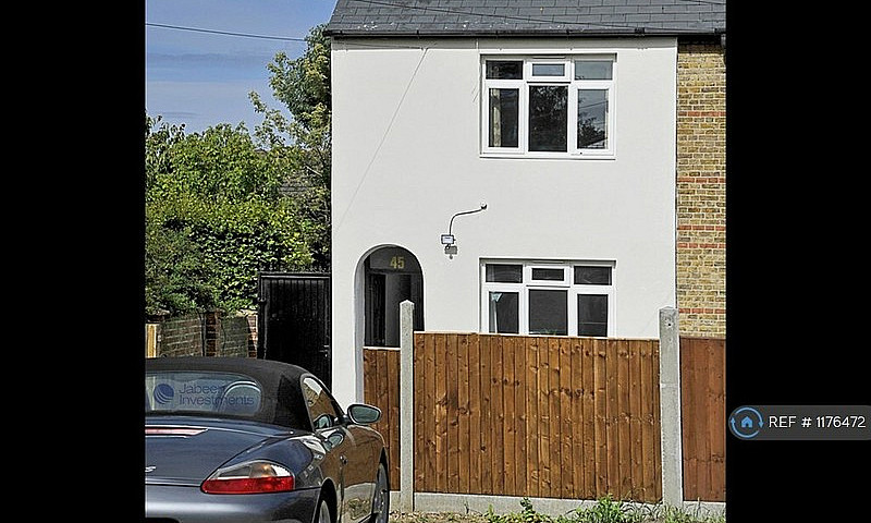 2 Bedroom House In L...