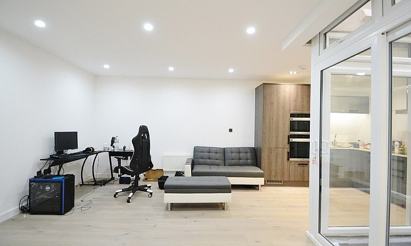 Amazing One Bedroom ...