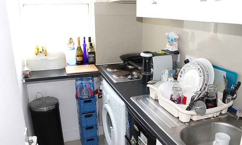 Studio To Rent £850 ...