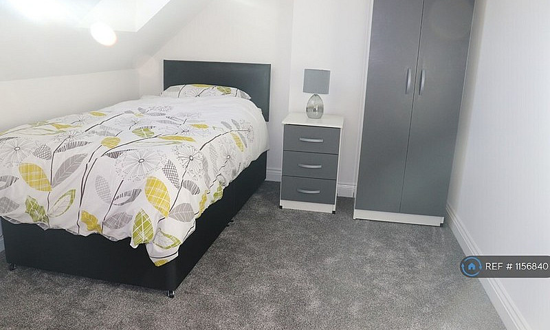 1 Bedroom In Graceme...