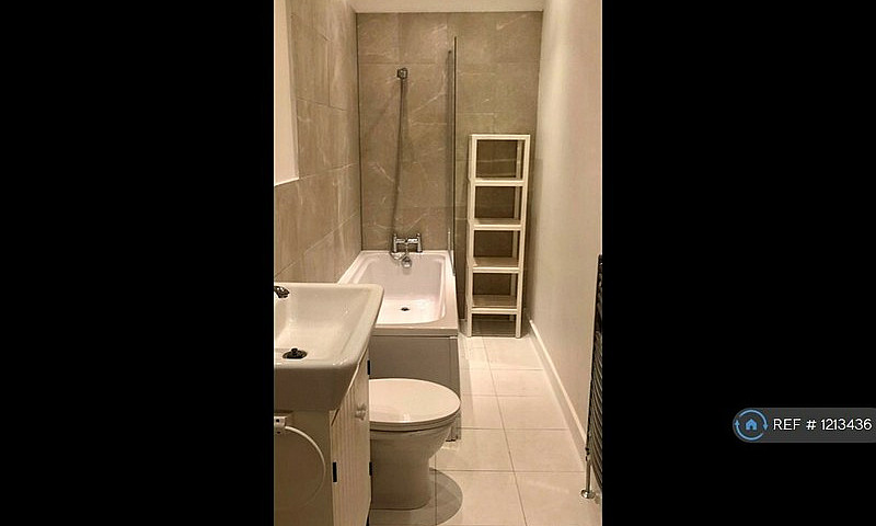 1 Bedroom Flat In Se...