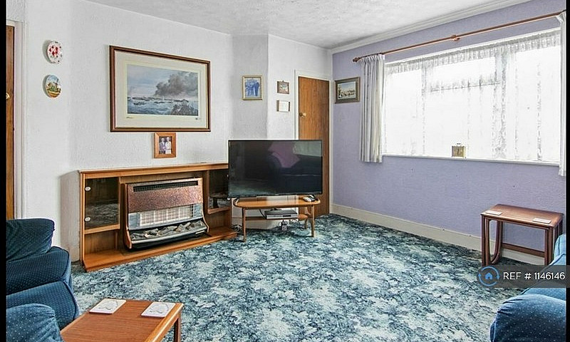 3 Bedroom Flat In Fl...