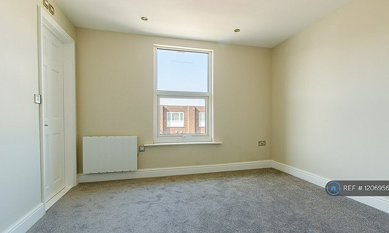 1 Bedroom Flat In Up...