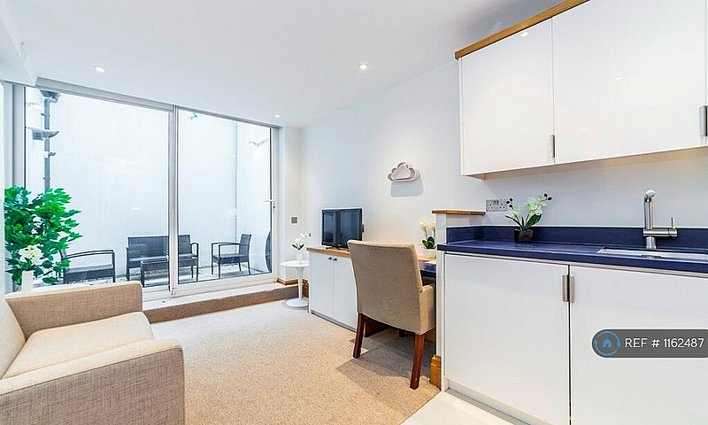 1 Bedroom Flat In Wi...