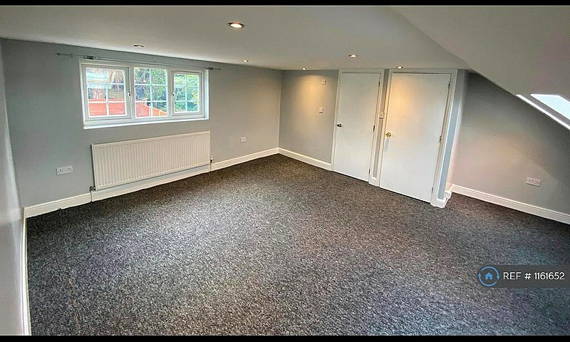4 Bedroom House In L...
