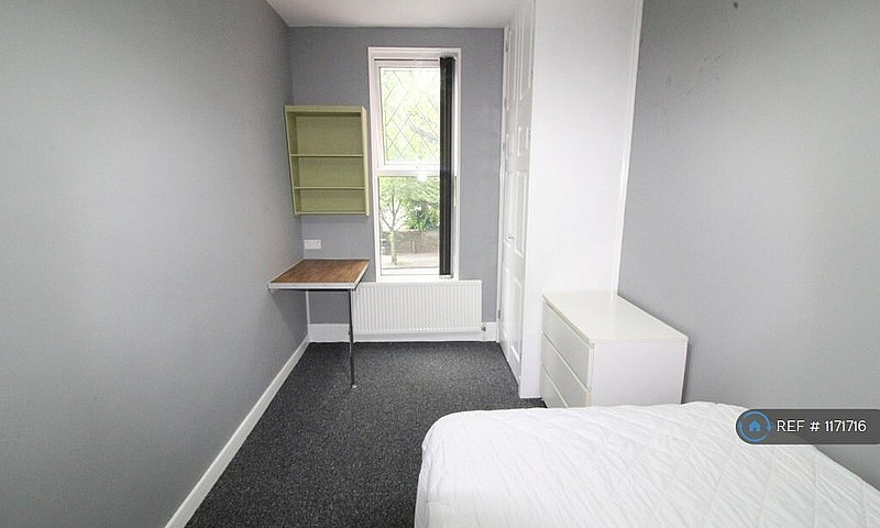 1 Bedroom In Derby R...