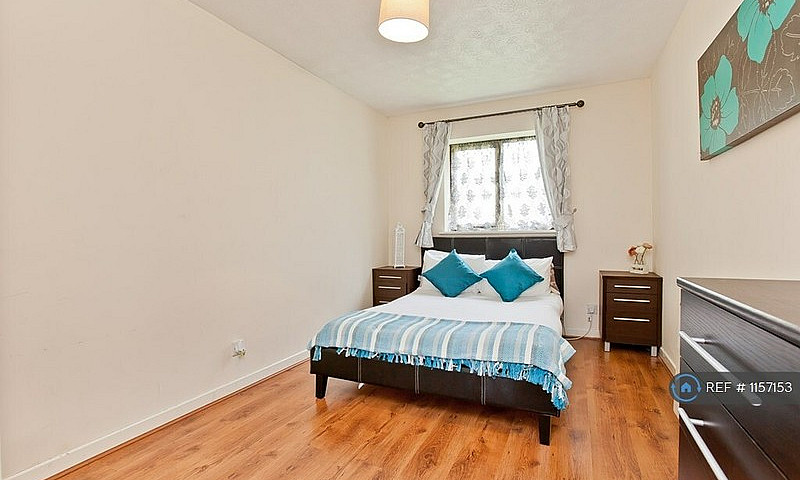 1 Bedroom In Kings C...