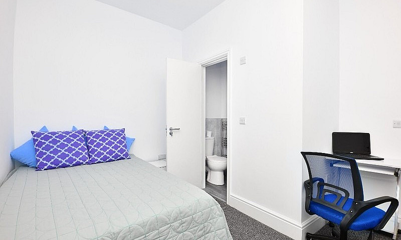 Exclusive 3 Bed Hmo ...