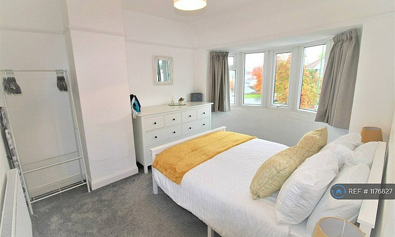 3 Bedroom House In W...