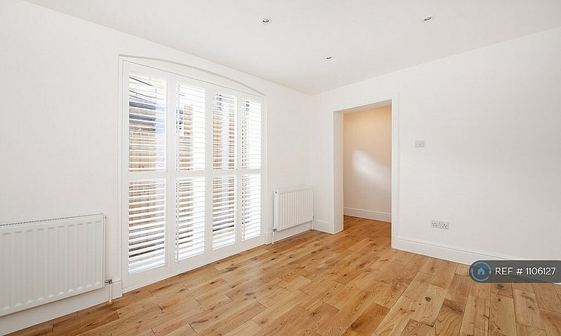 3 Bedroom Flat In Ca...