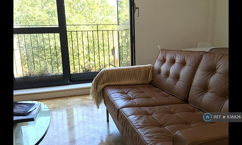 2 Bedroom Flat In Bo...