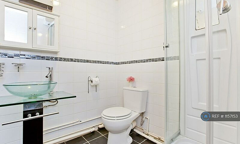 1 Bedroom In Kings C...