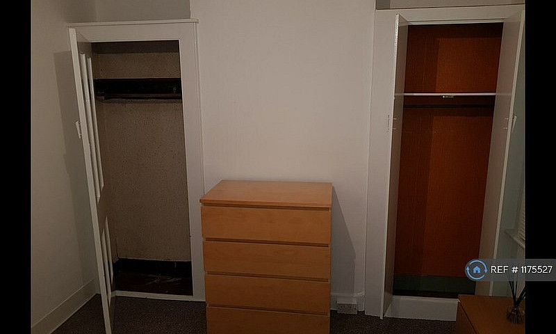 1 Bedroom In St. Joh...
