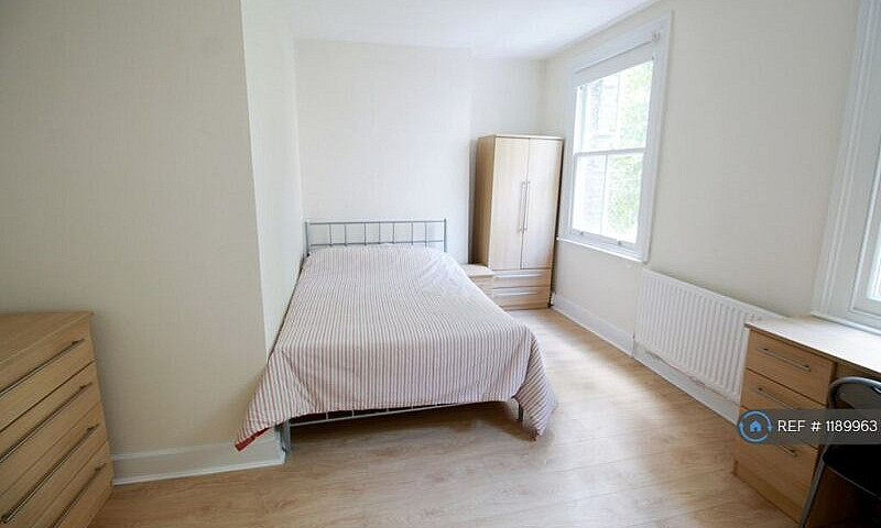 3 Bedroom Flat In Be...