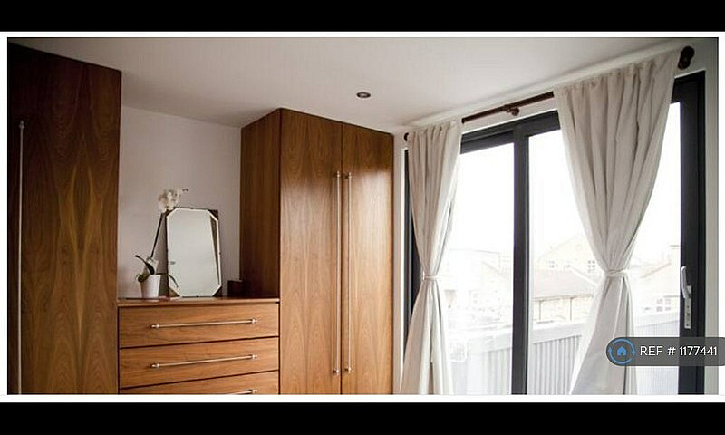 2 Bedroom Flat In Pr...