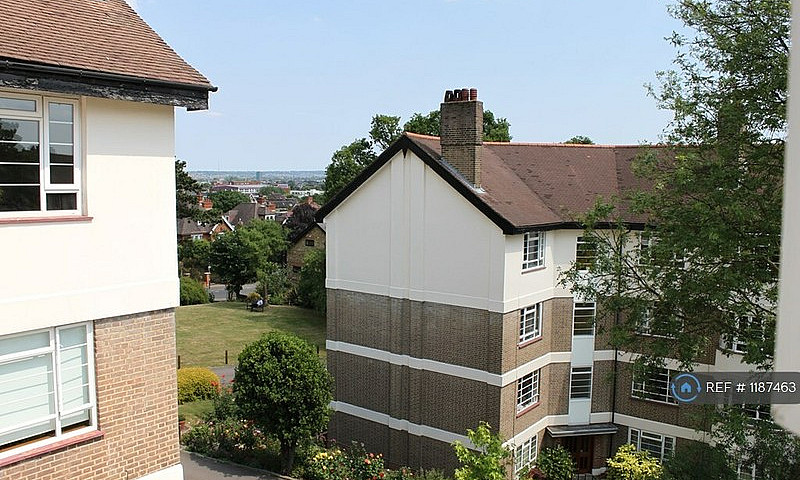 2 Bedroom Flat In Ed...
