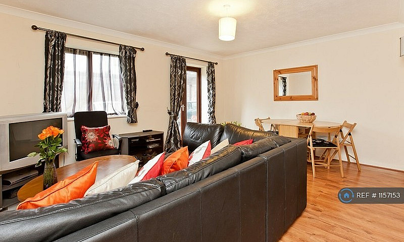1 Bedroom In Kings C...