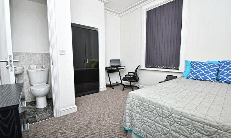 New 4 Bed Hmo In Sto...