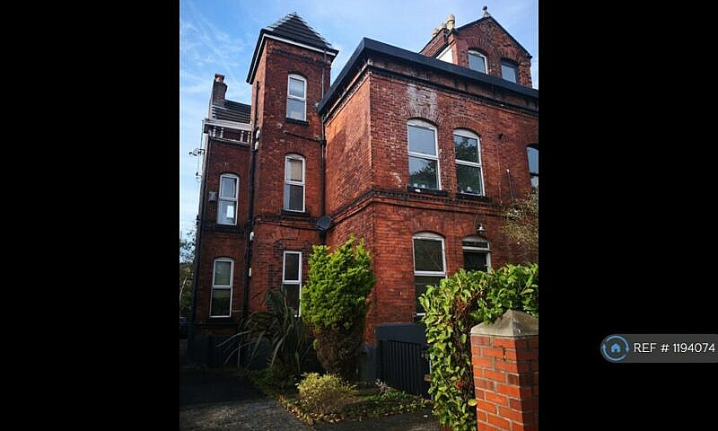 2 Bedroom Flat In Ch...